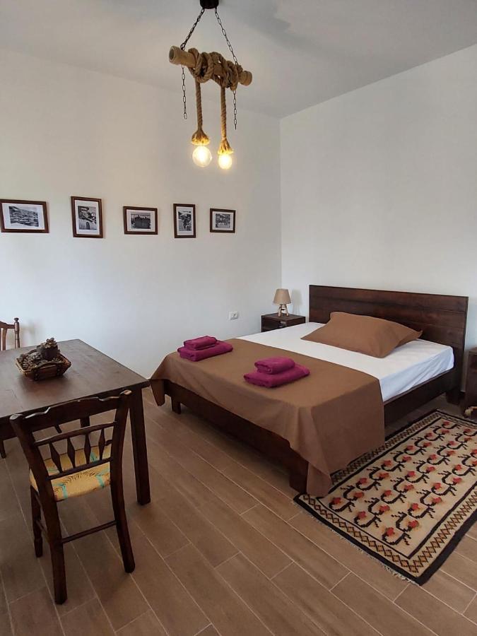 Guest House Gorani Berat Ngoại thất bức ảnh