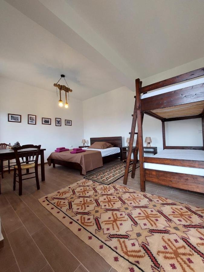 Guest House Gorani Berat Ngoại thất bức ảnh