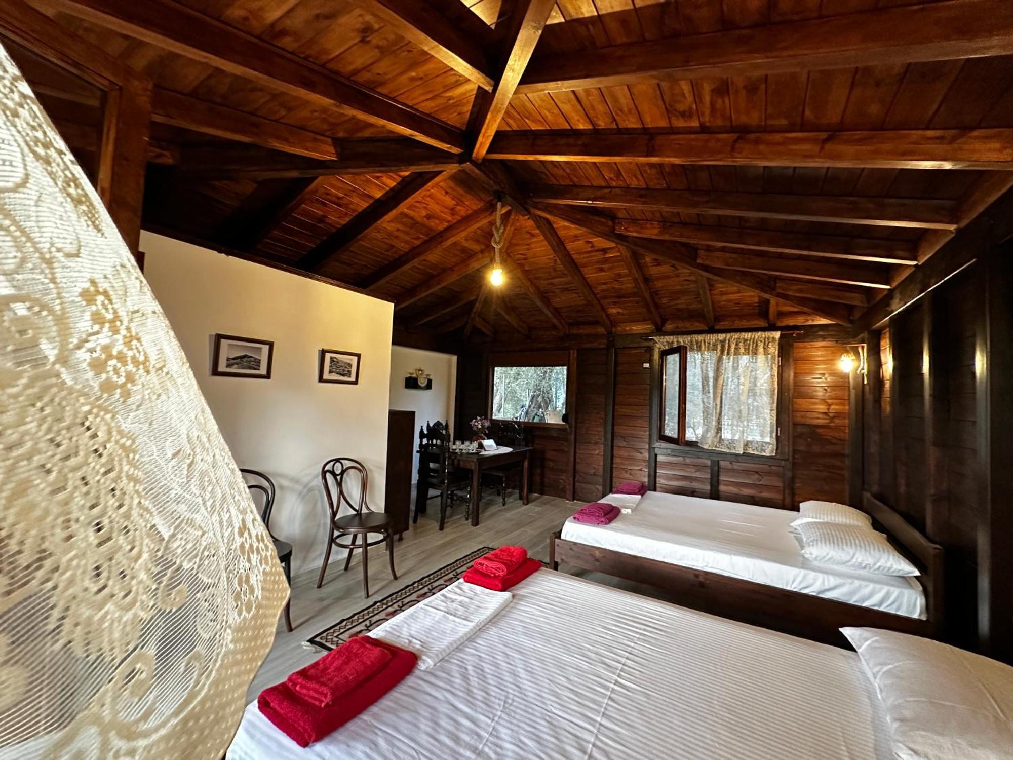 Guest House Gorani Berat Ngoại thất bức ảnh